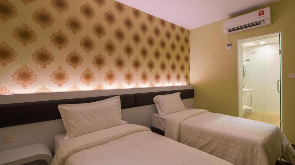 Riverfront Boutique Hotel Malacca Exterior photo