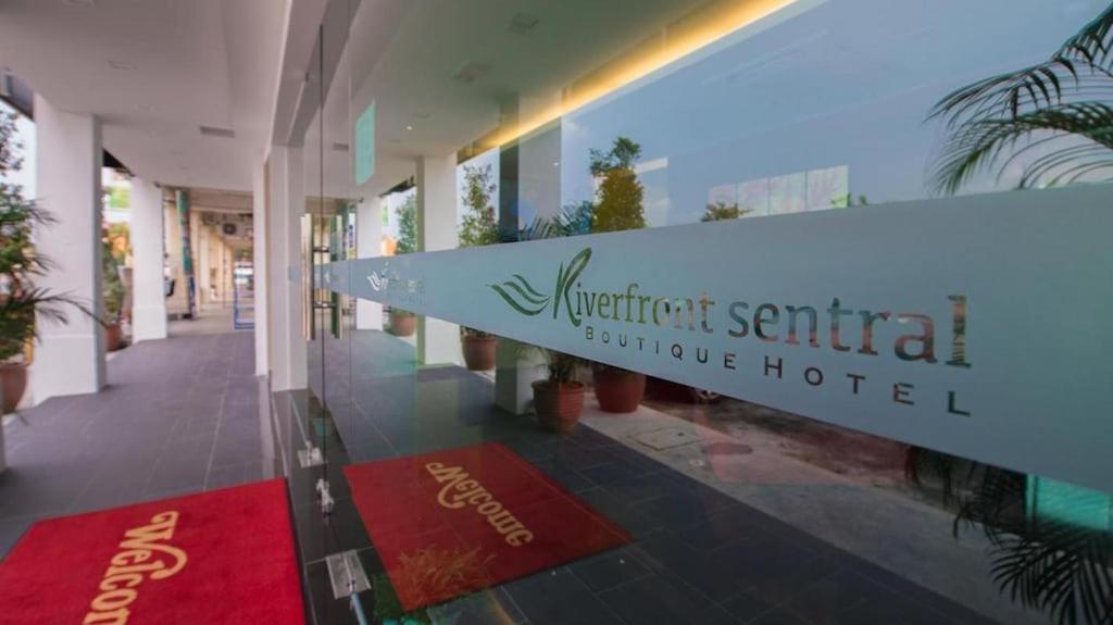 Riverfront Boutique Hotel Malacca Exterior photo